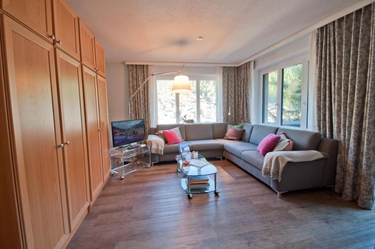 Haus Bodmen C, Apartment Edelweiss زيرمات المظهر الخارجي الصورة